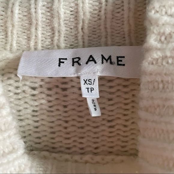 FRAME Popcorn Stitch Wool Blend Sweater Turtleneck White - Picture 6 of 10